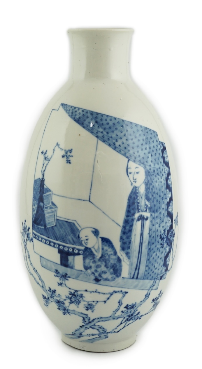 A large Chinese blue and white ovoid vase, early 20th century, firing crack